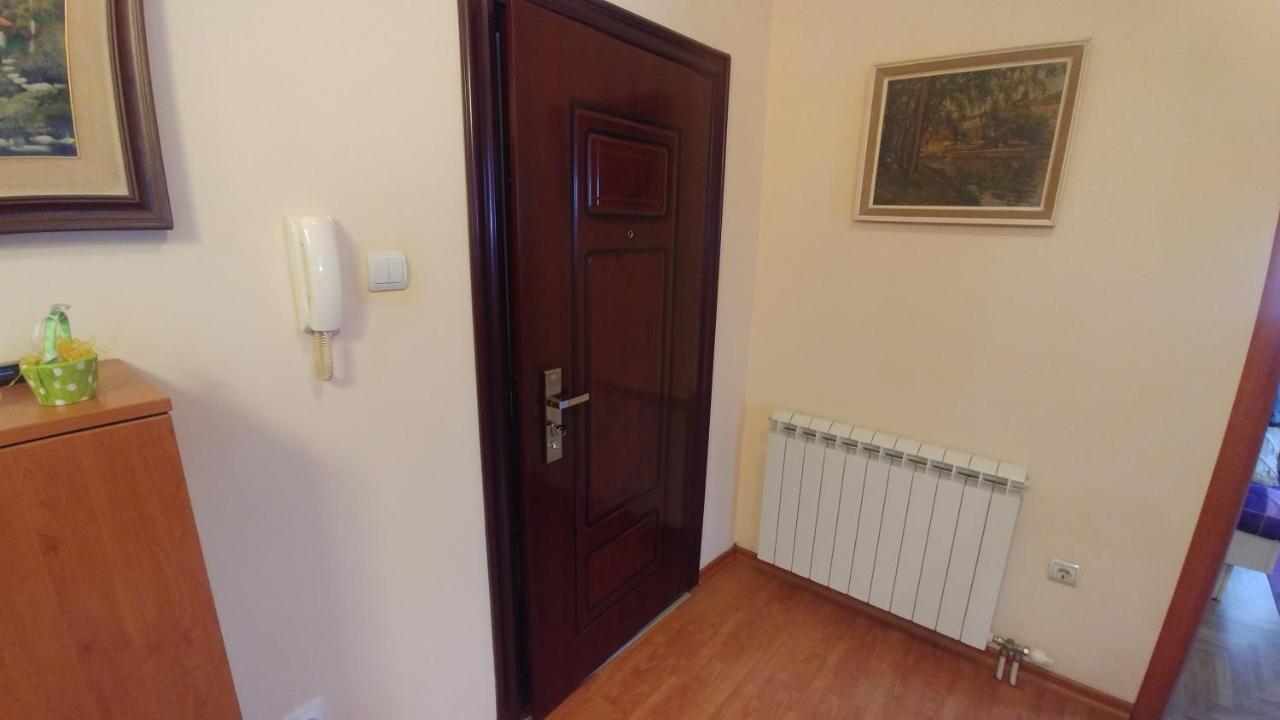 Talas apartmani Belgrado Exterior foto